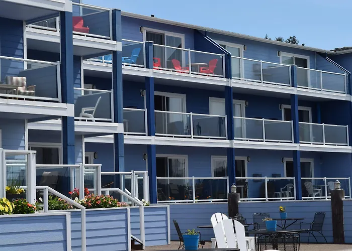 The Landing At Newport Condominium Hotel
