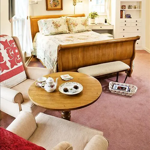Harrison House Bed And Breakfast