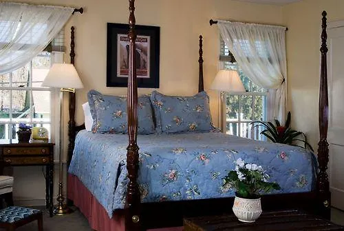Harrison House Bed And Breakfast